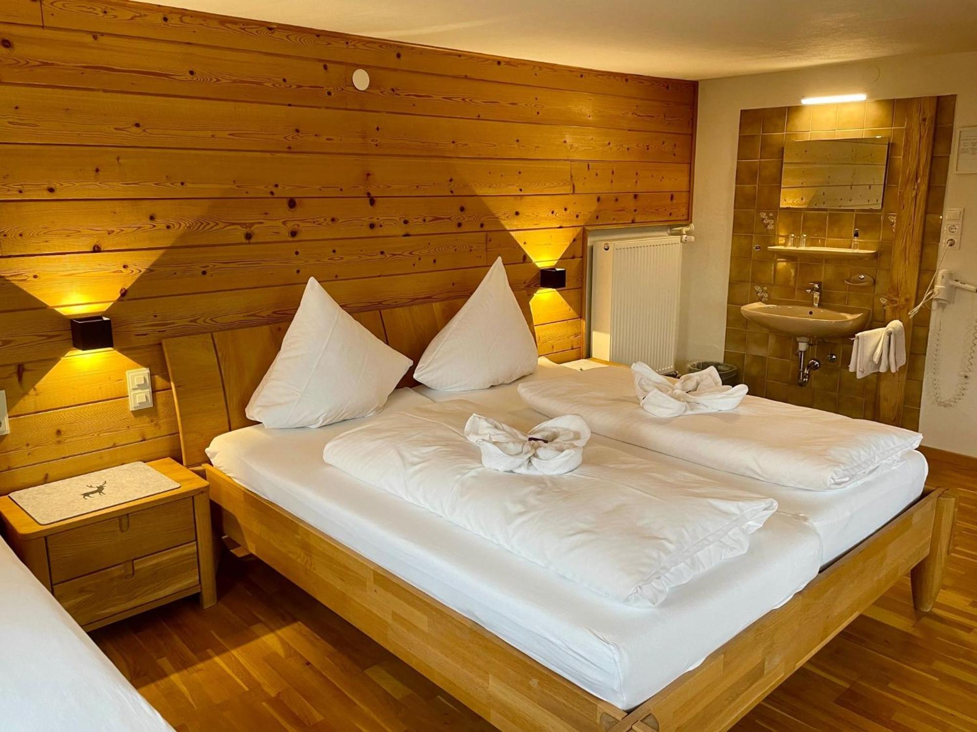 Gaestehaus Holl Schattwald Extérieur photo