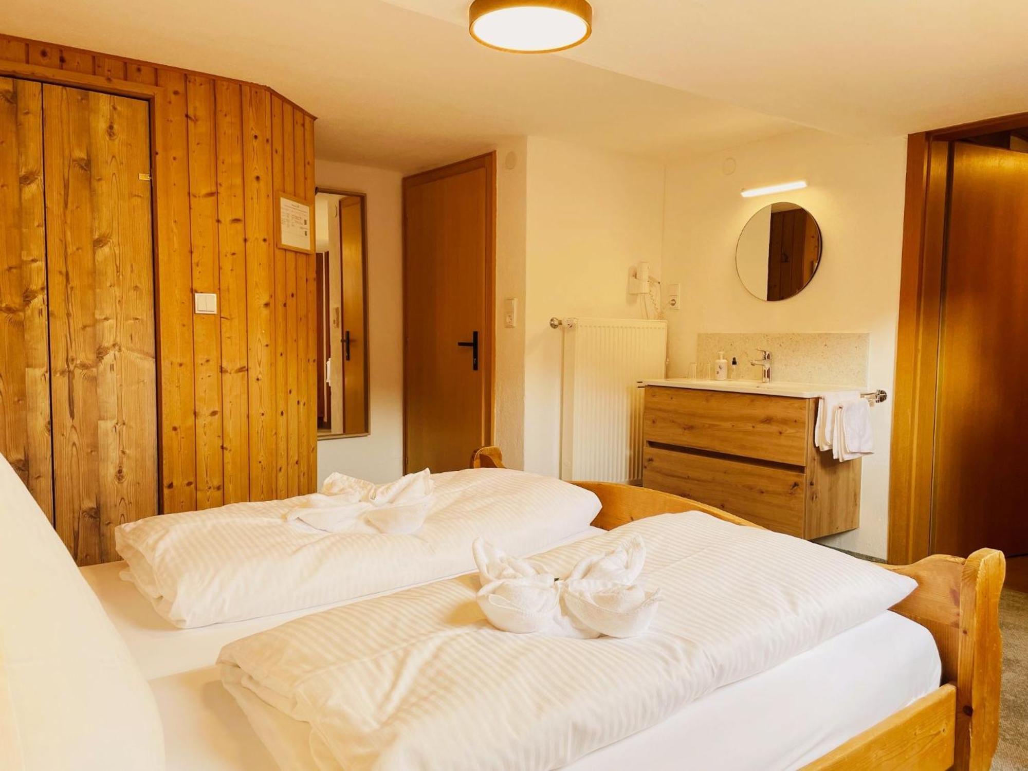 Gaestehaus Holl Schattwald Extérieur photo
